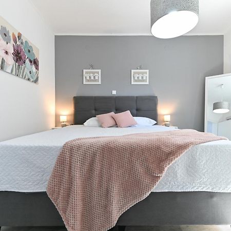 Luxurious Villa Natali Pridraga Bagian luar foto