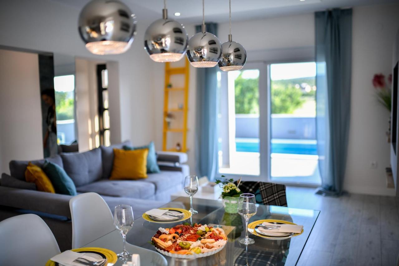 Luxurious Villa Natali Pridraga Bagian luar foto