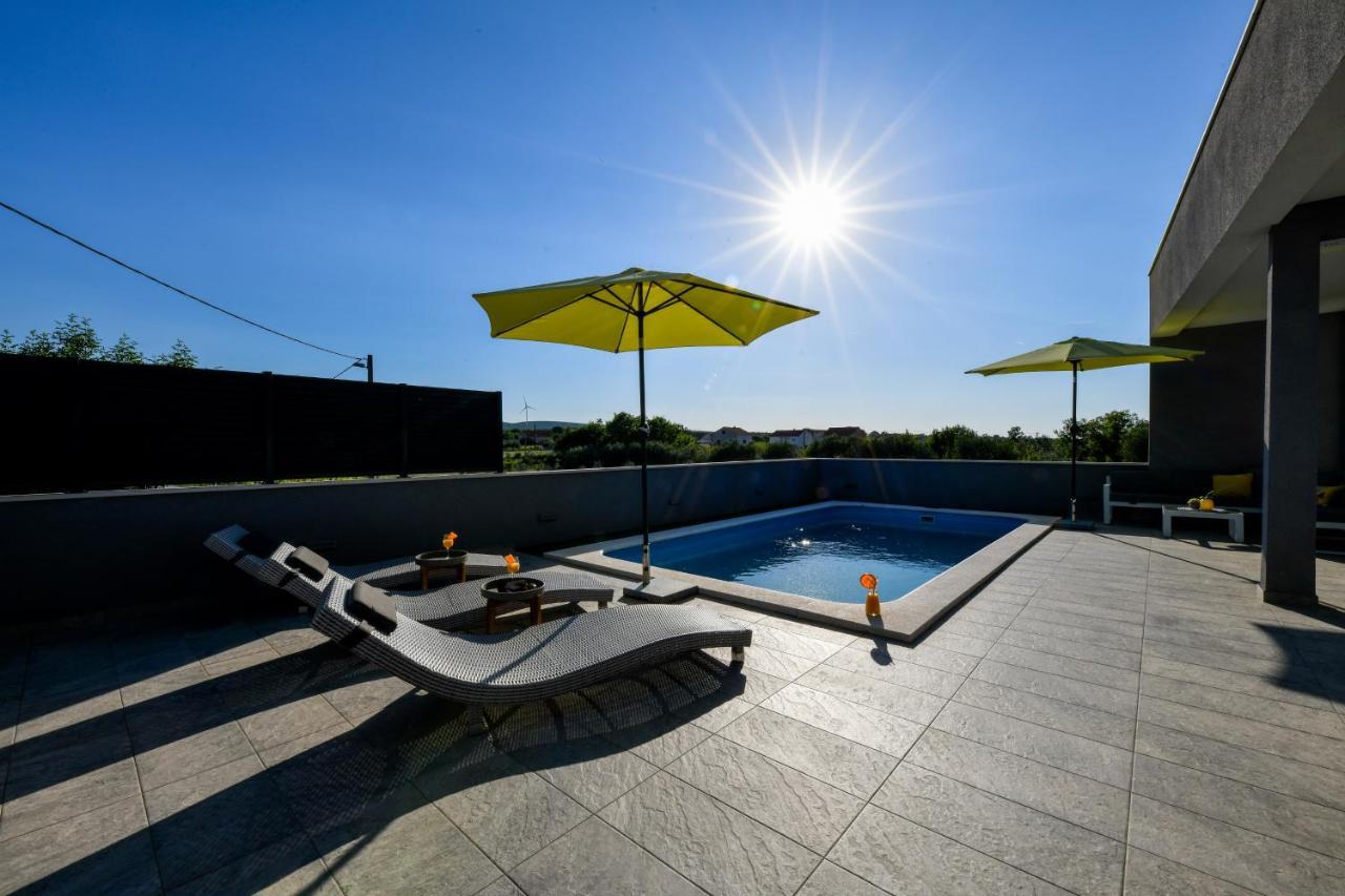 Luxurious Villa Natali Pridraga Bagian luar foto