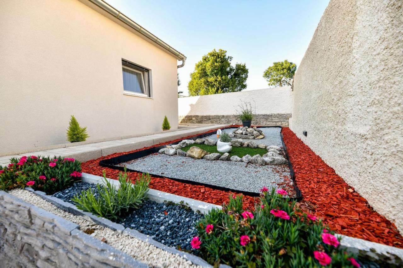 Luxurious Villa Natali Pridraga Bagian luar foto
