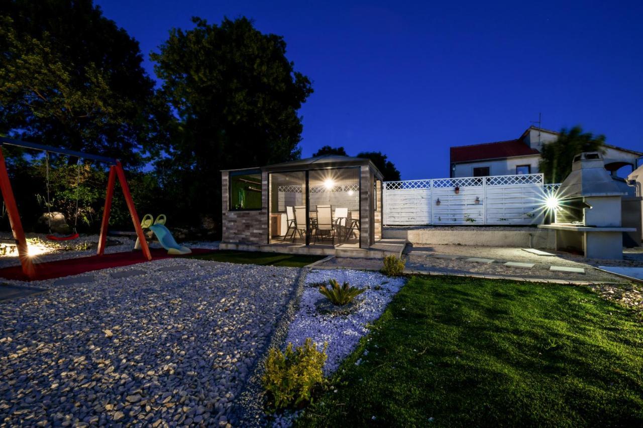 Luxurious Villa Natali Pridraga Bagian luar foto
