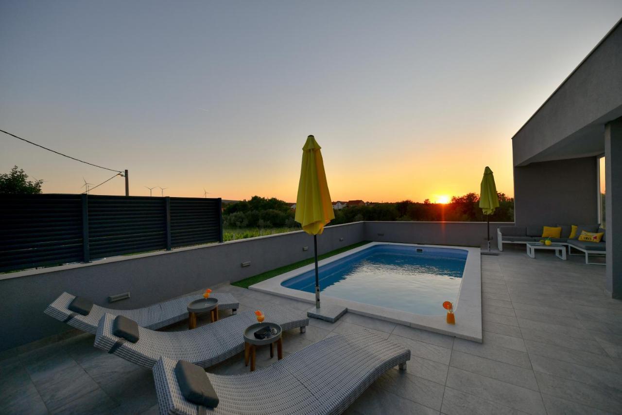 Luxurious Villa Natali Pridraga Bagian luar foto