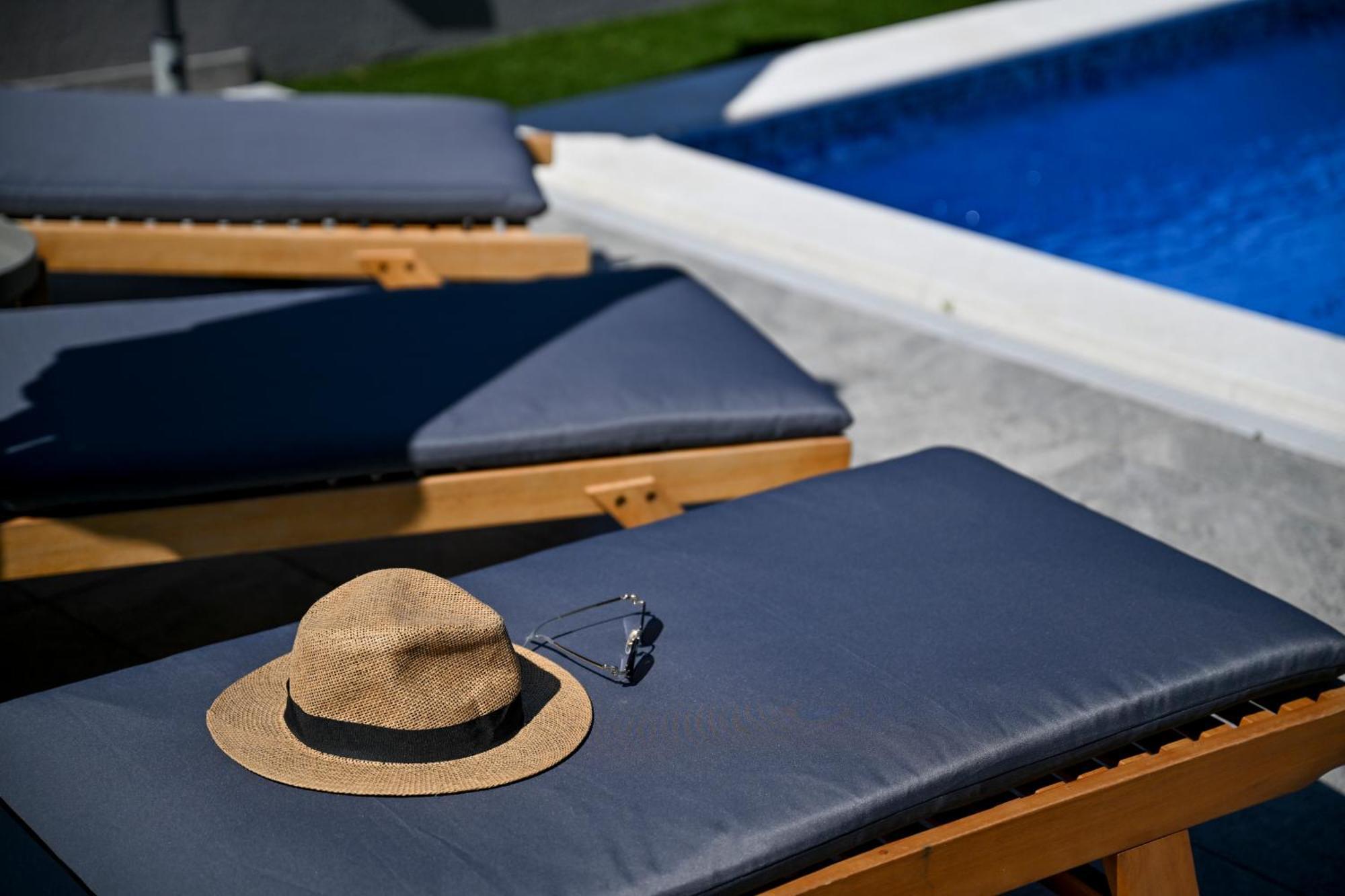 Luxurious Villa Natali Pridraga Bagian luar foto
